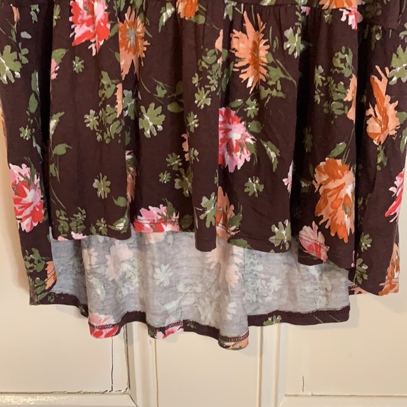 Town floral top in XS - Picture 3 of 4